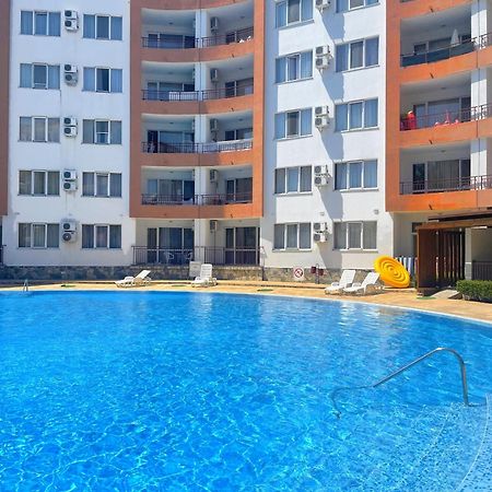 Riviera Fort Beach Apartments By Kalina Resort, 라브다 외부 사진