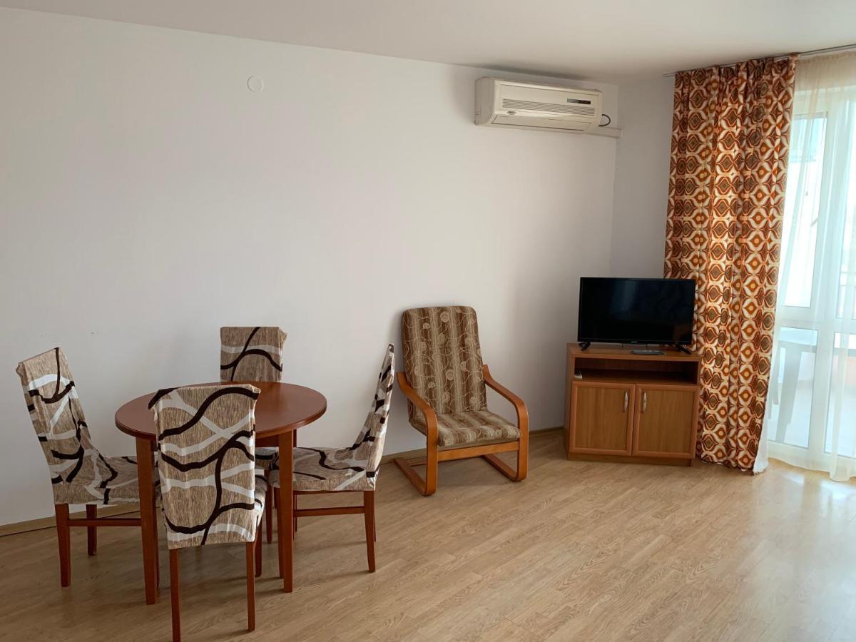 Riviera Fort Beach Apartments By Kalina Resort, 라브다 외부 사진