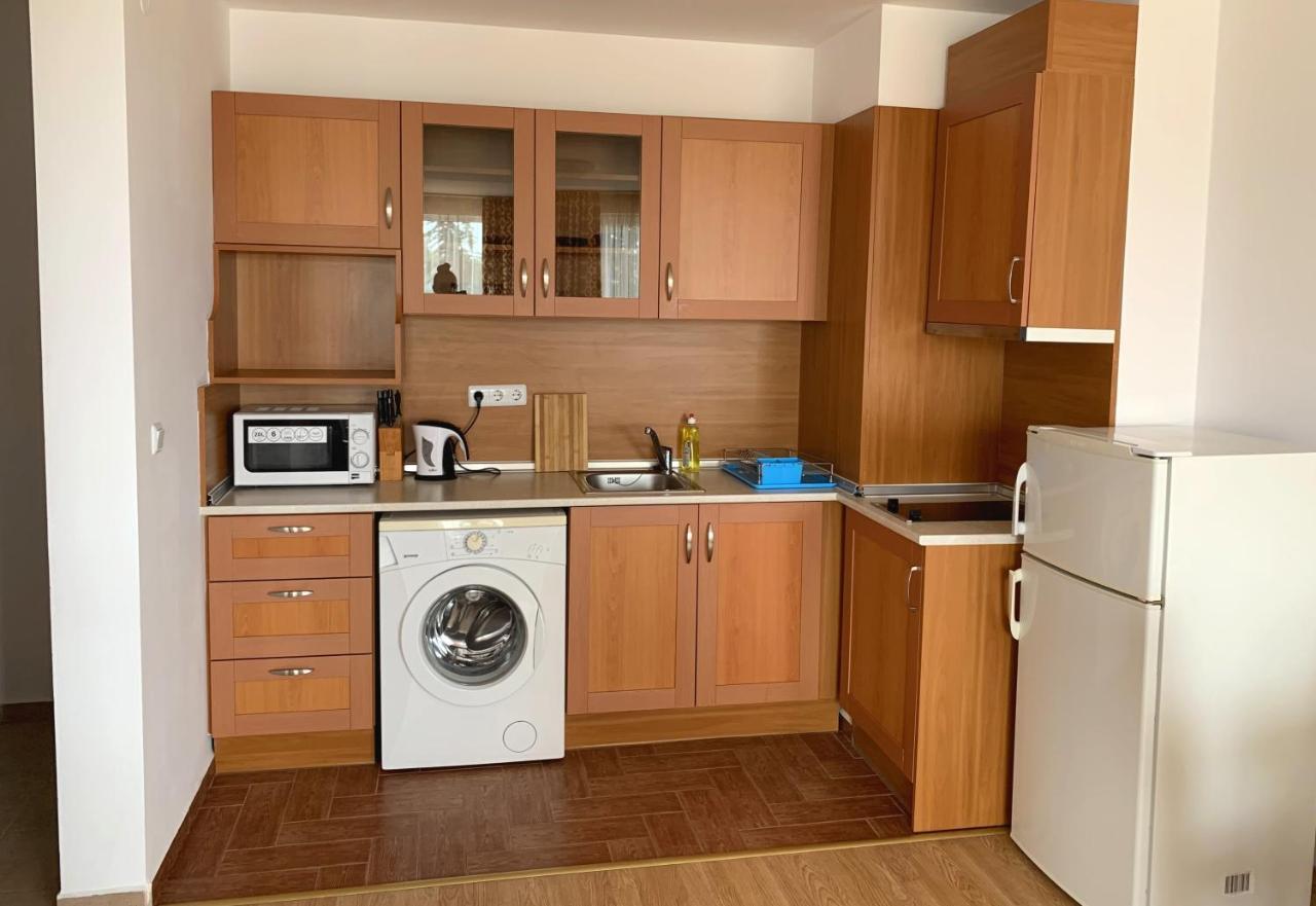 Riviera Fort Beach Apartments By Kalina Resort, 라브다 외부 사진