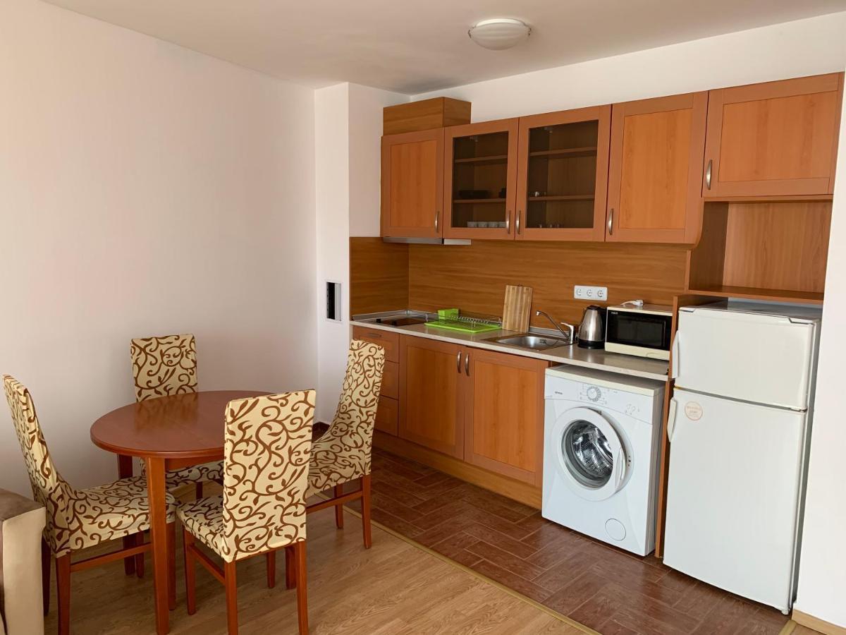 Riviera Fort Beach Apartments By Kalina Resort, 라브다 외부 사진