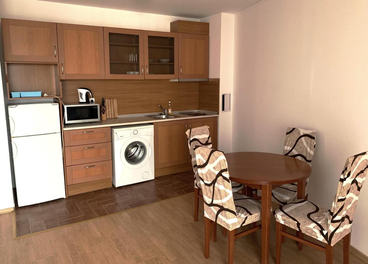 Riviera Fort Beach Apartments By Kalina Resort, 라브다 외부 사진