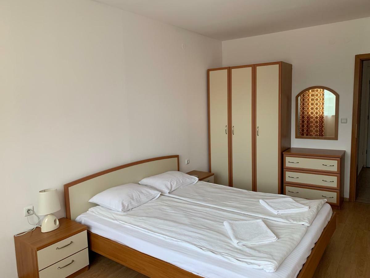 Riviera Fort Beach Apartments By Kalina Resort, 라브다 외부 사진